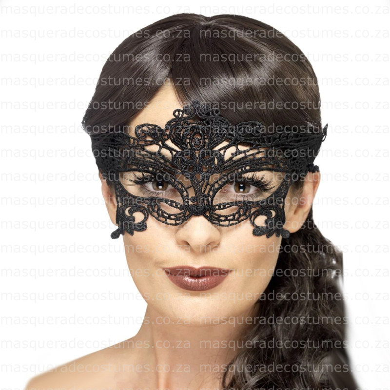 Embroidered Lace Filigree Heart Eyemask, Black